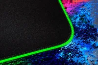 Razer Gaming-Mausmatte Goliathus Extended Chroma Schwarz - Tiefe: 294 mm - Breite: 920 mm - Detailfarbe: Schwarz - Form: Eckig - Höhe: 3 mm - Handgelenkauflage: Nein