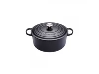 Le Creuset Signature Round Casserole baking dish