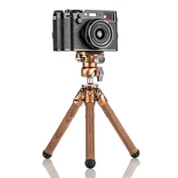 Benro Tischstativ TablePod Kit Holz - Höhenverstellbar: Ja - Detailfarbe: Bronze - Material: Holz - Stativ-Bauart: Tischstativ - Stativgewinde: 1/4'' - Stativ-Ausstattung: Tasche - Kugelkopf