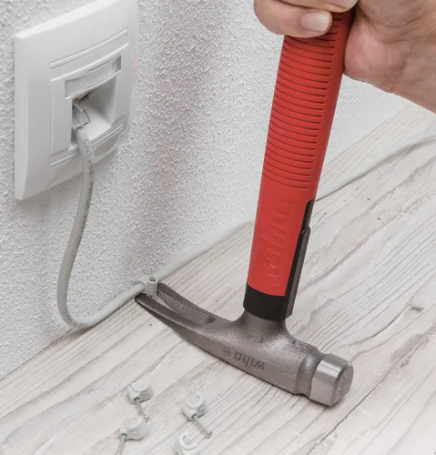 Wiha SB 846300E Electricians Hammer