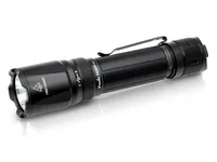 Fenix Taschenlampe TK20R V2.0 - Einsatzbereich: Arbeitslampen - Outdoor & Camping - Wandern - Betriebsart: Akkubetrieb - Leuchtmittel: LED - Wasserfest: Ja - Leuchtweite: 475 m - Max. Laufzeit: 48 h