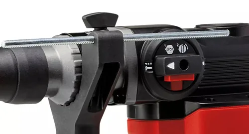 Einhell Bohrhammer TC-RH 28 3F - Produktkategorie: Bohrhammer - Werkzeugaufnahme: SDS-plus - Meisselfunktion: Ja - Akkusystem: Netzbetrieb (kein Akku) - Schlagstärke (J): 3.5 J. - Max. Bohrdurchmesser Beton: 28 mm