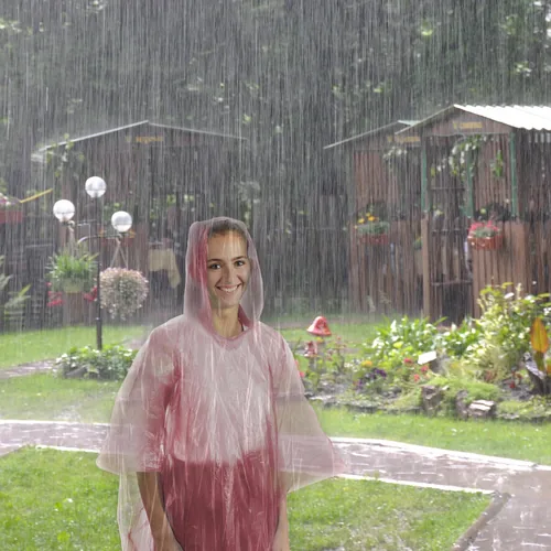 relaxdays Regenponcho 20 Stück, Gelb - Detailfarbe: Blau - Material: Polyethylen (PE) - Nachhaltigkeit: Nicht angegeben - Zielgruppe: Unisex - Altersgruppe: Erwachsene - Produkttyp: Regenponcho