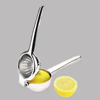 Moha Zitruspresse Limone Silber - Materialtyp: Metall - Material: Edelstahl - Ausstattung: Zitruspresse - Detailfarbe: Silber - Gerätetyp: Zitruspresse - Set: Nein