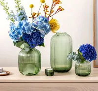Villeroy & Boch Vase Fleur 19 cm, Grün - Assortiert: Nein - Höhe: 19 cm - Detailfarbe: Grün - Detailmaterial: Glas - Grundmaterial: Glas