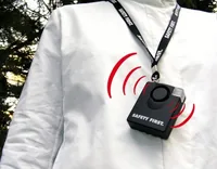 KH Security Personenalarm Safety First universal mobil - Alarmierung: Akustisch - Blitzlicht - Detailfarbe: Schwarz