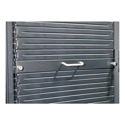 APC AR8136BLK accessoire de racks Panneau caché