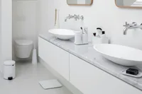 Brabantia Seifenspender-Set ReNew mit Zahnputzbecher und Schale Weiss - Wandmontage: Nein - USB-Schnittstelle: Nein - Sensor-Technik: Nein - Detailfarbe: Weiss - Fassungsvermögen: 250 ml
