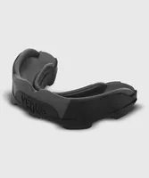 Venum Mundschutz Predator Mouthguard Black - Grösse: One Size - Produkttyp: Mundschutz - Farbe: Schwarz - Dunkelgrau - Sportart: Kampfsport
