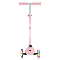 GLOBBER Scooter Primo Lights Hellrosa - Altersempfehlung ab: 3 Jahren - Ausstattung: Fussbremse - Höhenverstellbarer Lenker - Reifentyp:  Kunststoffreifen - Eigenschaften: Aus recyceltem Material - Zertifikate: Global Recycling Standards (GRS) - Belastbar