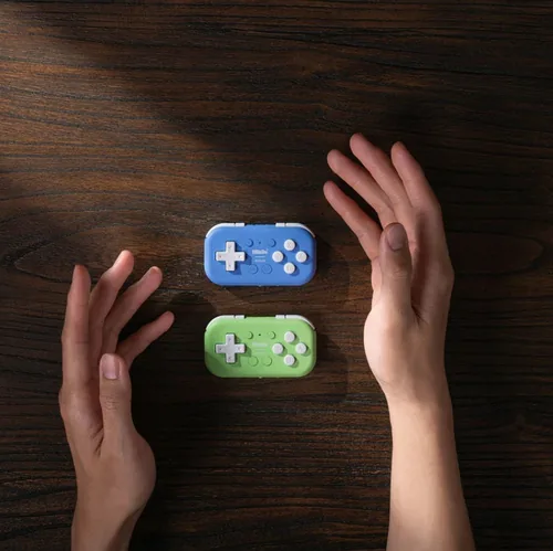 8bitdo Gamepad Micro Wireless Controller NSW2/NSW/Android Blau - Plattform: Android - Nintendo Switch - Nintendo Switch 2 - Nintendo Switch OLED-Modell - Verbindungsmöglichkeiten: Bluetooth - USB Typ-C - Controller Typ: Gamepad - Detailfarbe: Blau