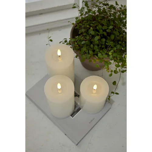 Star Trading LED-Kerze Flamme Flow, Ø 7.5 x 12.5 cm, Weiss - Betriebsart: Batteriebetrieb - Fernbedienung: Nein - Aussenanwendung: Nein - Höhe: 12.5 cm - Timerfunktion: Ja - Set: Nein