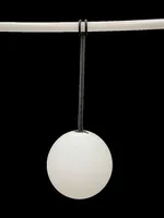 Dameco LED Hängelampe Outdoor weiss D20 cm, 3000 Kelvin, 80 lm, 4W - Betriebsart: Akkubetrieb - Lampensockel: LED fest verbaut - Smart Home: Nicht kompatibel - Farbtemperatur Kelvin: 3000 K - Anwendungsbereich: Outdoor - Gesamtleistung: 4 W