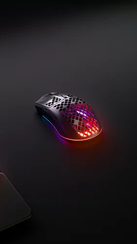 Steel Series Gaming-Maus Aerox 3 Wireless Schwarz - Maus Features: Spritzwassergeschützt - Programmierbare DPI-Einstellung - Staubgeschützt - RGB-Beleuchtung - Daumentaste - Beleuchtung - Bedienungsseite: Rechtshänder - Detailfarbe: Schwarz matt - Schwarz