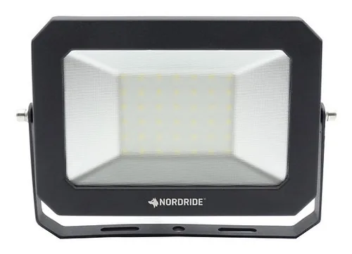 Nordride Scheinwerfer FLAT 30 W 5000 K 3450 lm - Betriebsart: Netzbetrieb - Dimmbar: nicht dimmbar - Anwendungsbereich: Outdoor - Lichtfarbe: Kaltweiss/Tageslichtweiss (KW) - Zusätzliche Ausstattung: Keine - Farbtemperatur Kelvin: 5000 K