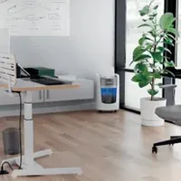 Leitz Bürogeräte Aktenvernichter IQ OptiMax Small Office 350 P-5, 22 l, Weiss - Vernichtbare Aktentypen: Papier - Partikelschnitt - Schnittart: Microschnitt - Sicherheitsstufe: 5 - Schnittausgabe: 2 x 15 mm - Blattkapazität: 8 Seiten - Zufuhrautomatik: Ja