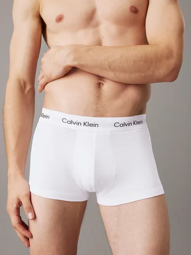 Calvin Klein Wäsche 3P Low Rise Trunk Weiss, XS - Farbe: Weiss - Detailfarbe: Weiss - Material: Baumwolle - Elasthan - Zielgruppe: Herren - Altersgruppe: Erwachsene - Produkttyp: Shorts