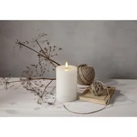 Star Trading LED-Kerze Pillar Flow Big, 17.5 cm, Weiss - Betriebsart: Batteriebetrieb - Fernbedienung: Nein - Aussenanwendung: Nein - Höhe: 17.5 cm - Timerfunktion: Ja - Set: Nein