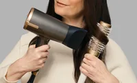 Remington Haartrockner One Dry & Style D6077 - Typ: Trockner - Diffusor: Ja - Klappbarer Griff: Nein - Spannungsanpassung: Keine Angaben - Detailfarbe: Bronze - Grau - Ionentechnologie: Ja