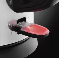 Russell Hobbs Wasserkocher Victory 24990-70 1 l, Schwarz - Detailfarbe: Schwarz - Leistungsaufnahme Betrieb: 2400 W - Füllmenge: 1 l - Ausstattung: Wasserstandsanzeige - 360 Grad Sockel - Entnehmbarer Kalkfilter - Trockengeh- und Überhitzungsschutz - Absc