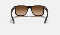 Ray-Ban Sonnenbrille Justin Rubber Light Havana - Grössentyp: Normalgrösse - Brillenform: Quadratisch - Brillenglasfarbe: Braun - Detailfarbe: Tortoise - Altersgruppe: Erwachsene - Zielgruppe: Unisex