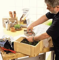 Rapid Handtacker PRO R14 - Heftklammerlänge min.: 6 mm - Heftklammerlänge max.: 8 mm - Produktkategorie: Hand-Tacker - Für Material: Folie - Pappe - Papier - Holz - Befestiger Typ: Feindraht - Heftklammertyp: Typ 140
