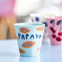 Koziol Trinkbecher Nora M Juicies Papaya 300 ml, 1 Stück, Hellblau - Glas Typ: Trinkbecher - Material: Kunststoff - Detailfarbe: Hellblau - Höhe: 8.9 cm - Volumen: 300 ml