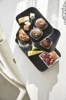 Yamazaki Etagere Tower 3-stufig, Schwarz - Produkttyp: Etagere - Materialtyp: Metall - Material: Metall - Detailfarbe: Schwarz - Anzahl Etagen: 3 × - Stapelbar: Nein