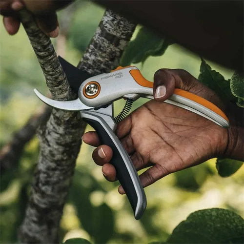 Fiskars Plus P531 pruning shears Bypass Black, Orange