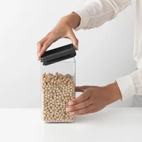 Brabantia Vorratsbehälter Tasty 1.6 l, Schwarz/Transparent - Produkttyp: Vorratsbehälter - Materialtyp: Kunststoff - Material: Silikon - Detailfarbe: Transparent - Schwarz - Mikrowellenfest: Nein - Spülmaschinenfest: Ja