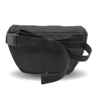 Racoon Bauchtasche Crossbody Bag Schwarz, 25 x 16 cm - Zielgruppe: Erwachsene - Unisex - Nachhaltigkeit: Nicht angegeben - Volumen: 1 l - Trinkflaschenhalter: Nein - Sportart: Lifestyle - Farbe: Schwarz