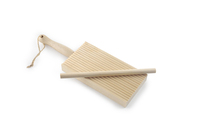 Ibili Gnocchi-/Garganellibrett mit Stab 6.5 cm  x 20 cm - Material: Holz - Breite: 6.5 cm - Detailfarbe: Beige - Griffe: Ja - Eigenschaften: Keine Eigenschaft - Zertifikate: Keine Zertifizierung