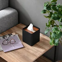 Yamazaki Kosmetiktuchbox Rin Schwarz - Befestigung: Keine - Detailfarbe: Schwarz - Wandmontage: Nein - Utensilienhalter Typ: Papiertuchspender - Detailmaterial: Metall - Sperrholz - Grundmaterial: Holz - Metall