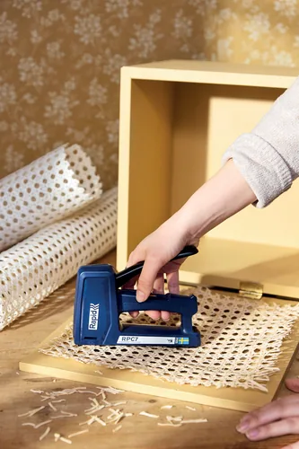 Rapid Handtacker  RPC7 Starter-Kit inkl. Klammern - Befestiger Typ: Klammern & Nägel - Für Material: Holz - Produktkategorie: Hand-Tacker - Heftklammertyp: Heftklammer - Heftklammerlänge min.: 6 mm - Heftklammerlänge max.: 14 mm