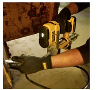 DeWALT DCGG571M1 power grease gun