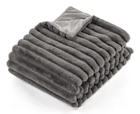 Tiseco Decke Rabbit Stripe 130 x 170 cm, Grau - Nachhaltigkeit: Nicht angegeben - Produkttyp: Decken - Detailfarbe: Grau - Breite: 130 cm - Höhe: 170 cm - Detailmaterial: Polyester (PES)