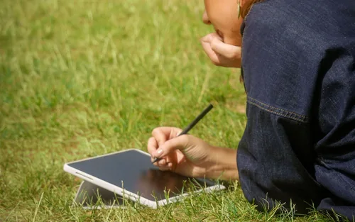 Wacom MOVINKPAD 11IN CASE WITH STAND