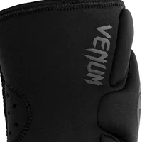 Venum Kontact Knee Pads Schwarz, XL - Nachhaltigkeit: Nicht angegeben - Sportart: Kampfsport - Farbe: Schwarz - Produkttyp: Tiefschutz - Grösse: XL