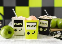Partydeco Fingerfood-Schale Game 7 x 7 x 12 cm, 6 Stück - Produkttyp: Fingerfood-Schale - Materialtyp: Papier - Material: Pappe - Detailfarbe: Schwarz - Neongelb - Weiss - Verpackungseinheit: 6 Stück