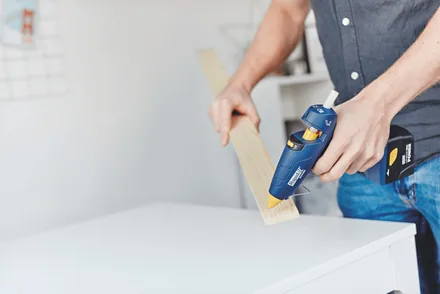 Rapid Akku-Heissklebepistole BGX300 - Ausstattung: Mit Akku & Ladegerät - Produktkategorie: Heissklebepistole - Akkusystem: Keine - Betriebsart: Akkubetrieb