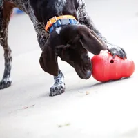 Kong Futterball Wobbler S, 16 cm - Produkttyp: Strategiespielzeug - Tierart: Hund - Detailfarbe: Rot