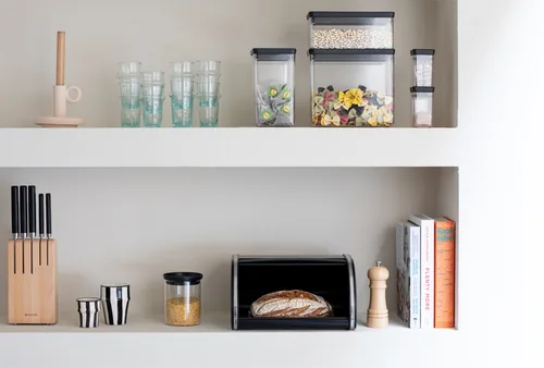 Brabantia Single-Rollbrotkasten Schwarz matt - Brotvariante: Brot - Material: Kunststoff - Detailfarbe: Schwarz matt - Inkl. Schneidebrett: Nein