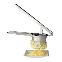 relaxdays Spätzle- und Kartoffelpresse Silber - Produkttyp: Spätzle- und Kartoffelpresse - Material: Edelstahl - Detailfarbe: Silber - Anzahl Einsätze: 1 × - Spülmaschinenfest: Ja
