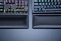 Razer Handgelenkauflage Wrist Rest Pro Schwarz - Eingabegeräte: Tastatur
