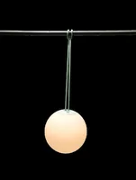Dameco LED Hängelampe Outdoor weiss D20 cm, 3000 Kelvin, 80 lm, 4W - Betriebsart: Akkubetrieb - Lampensockel: LED fest verbaut - Smart Home: Nicht kompatibel - Farbtemperatur Kelvin: 3000 K - Anwendungsbereich: Outdoor - Gesamtleistung: 4 W