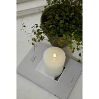 Star Trading LED-Kerze Flamme Flow, Ø 7.5 x 12.5 cm, Weiss - Betriebsart: Batteriebetrieb - Fernbedienung: Nein - Aussenanwendung: Nein - Höhe: 12.5 cm - Timerfunktion: Ja - Set: Nein