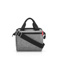 Reisenthel Umhängetasche Allrounder Cross Twist Silver - Taschentyp: Umhängetasche - Zielgruppe: Herren - Damen - Breite: 22 cm - Zusatzfächer: Ja - Material: Polyester - Höhe: 24 cm