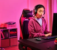 Trust Gaming-Maus GXT 926 Redex II - Maus Features: Seitliche Zusatztasten - Beleuchtung - Programmierbare Tasten - Bedienungsseite: Rechtshänder - Detailfarbe: Schwarz - Gewicht: 99 g - Verbindungsart: Kabellos - Schnittstelle: USB-C