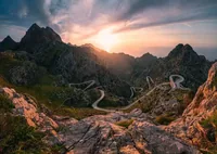 Ravensburger Puzzle Serra de Tramuntana, Mallorca - Motiv: Landschaft / Natur - Altersempfehlung ab: 14 Jahren - Tiefe: 70 cm - Breite: 50 cm - Effekte: Keine - Eigenschaften: Keine Eigenschaft