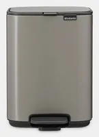 Brabantia Kosmetikeimer Bo 4 l, Platin - Anzahl Behälter: 1 - Detailfarbe: Platin - Form: Eckig - Fassungsvermögen: 4 l - Höhe: 26.8 cm - Material: Kunststoff - Metall
